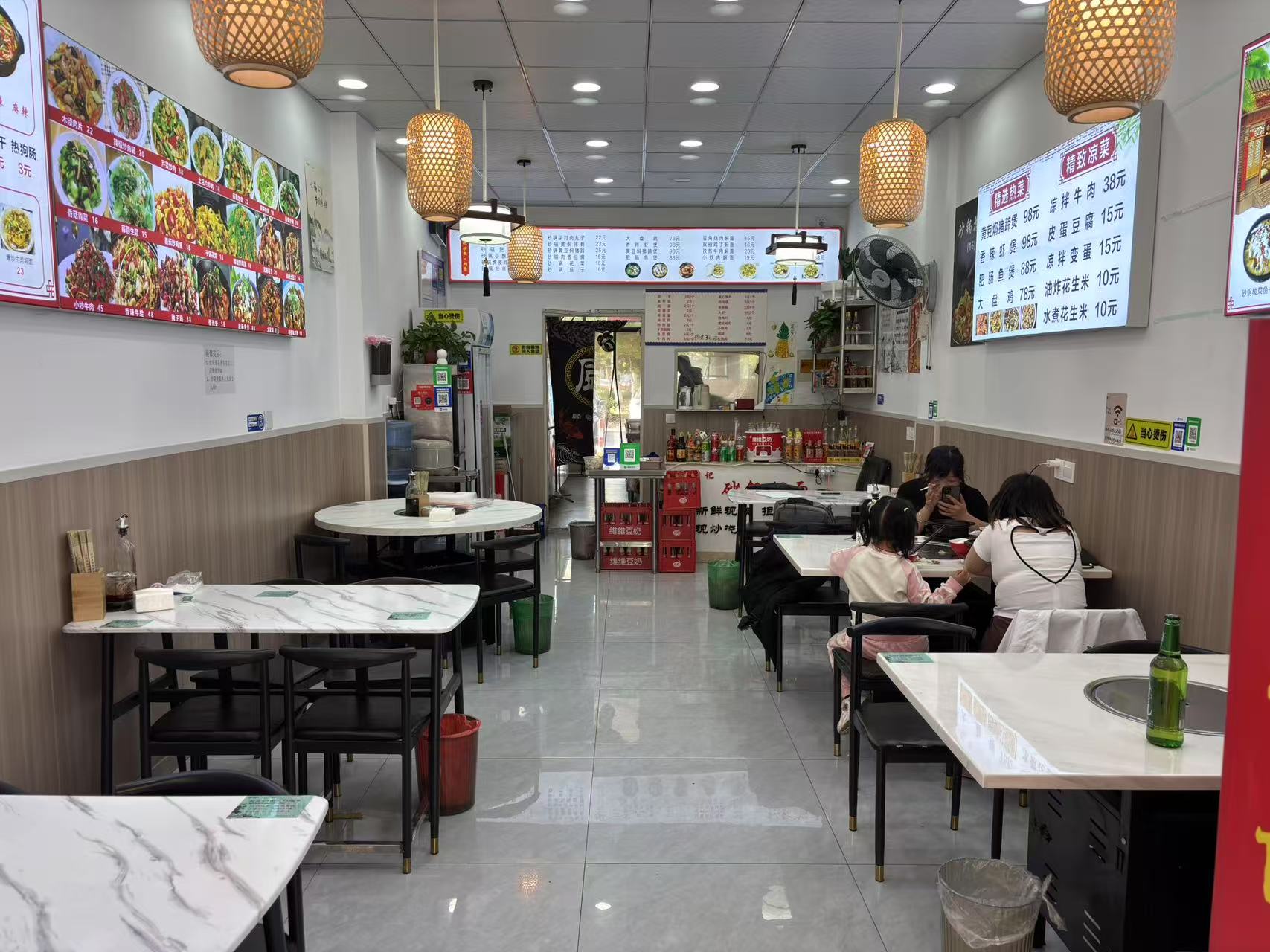 好运转（恭喜成交）桐乡市濮院永乐新村小吃店成功转出7.5万（包括房租）