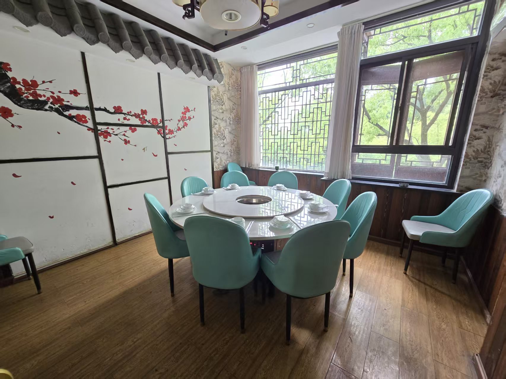 好运转（517）嘉善多个娱乐场所旁火锅店转让可餐饮