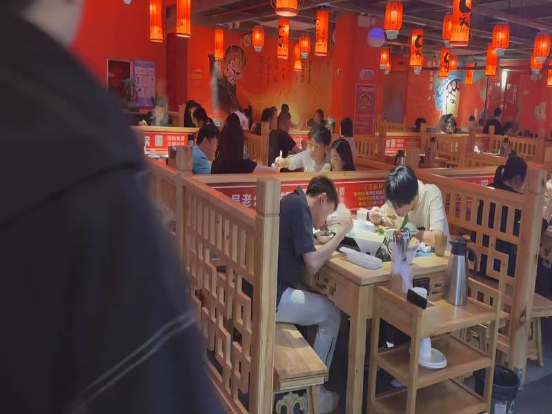 好运转（火锅店转让）海宁市区豪装火锅店转让  高峰期能做2万＋  