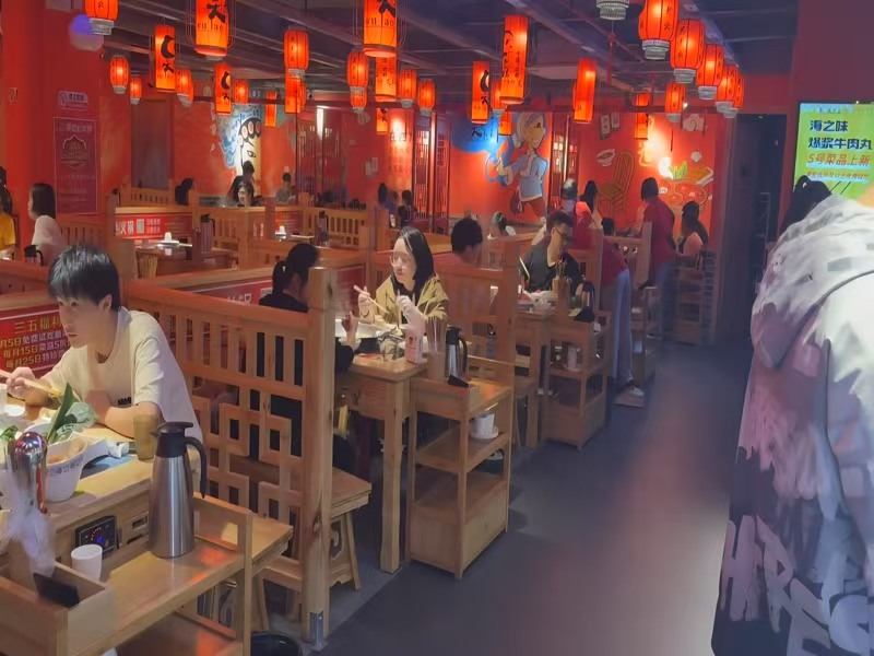 好运转（火锅店转让）海宁市区豪装火锅店转让  高峰期能做2万＋  