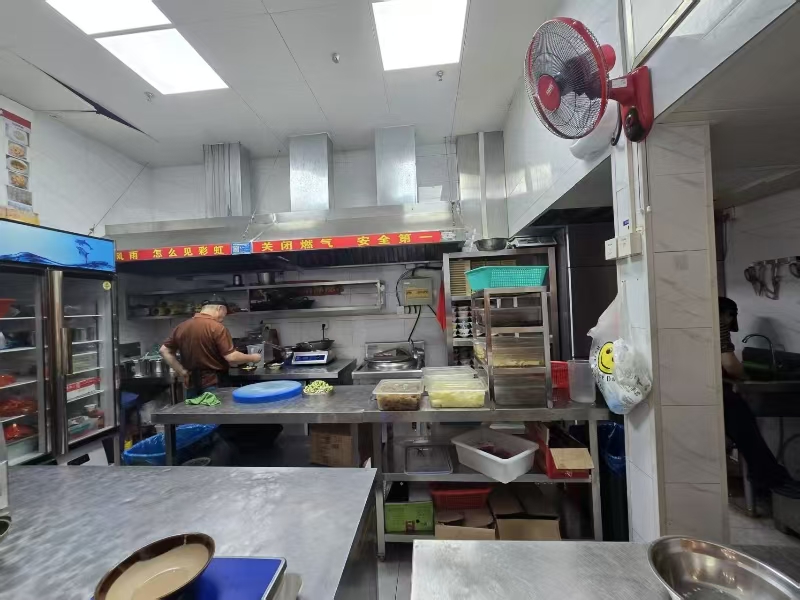 好运转（542）南湖区老万达火锅店转让可做餐饮