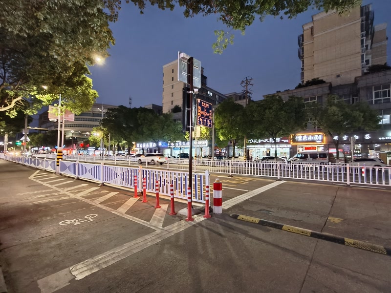好运转（溢卤坊北京烤鸭）平湖市乍浦农贸市场熟食店转让