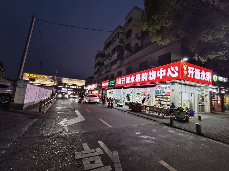 好运转（溢卤坊北京烤鸭）平湖市乍浦农贸市场熟食店转让