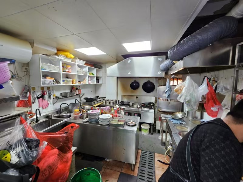 好运转（禾味馆）南湖区130平精装餐饮店转让、可外摆