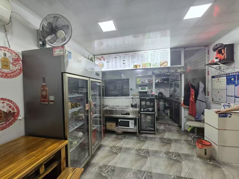 好运转（547）工业区大门口对面的面店转让