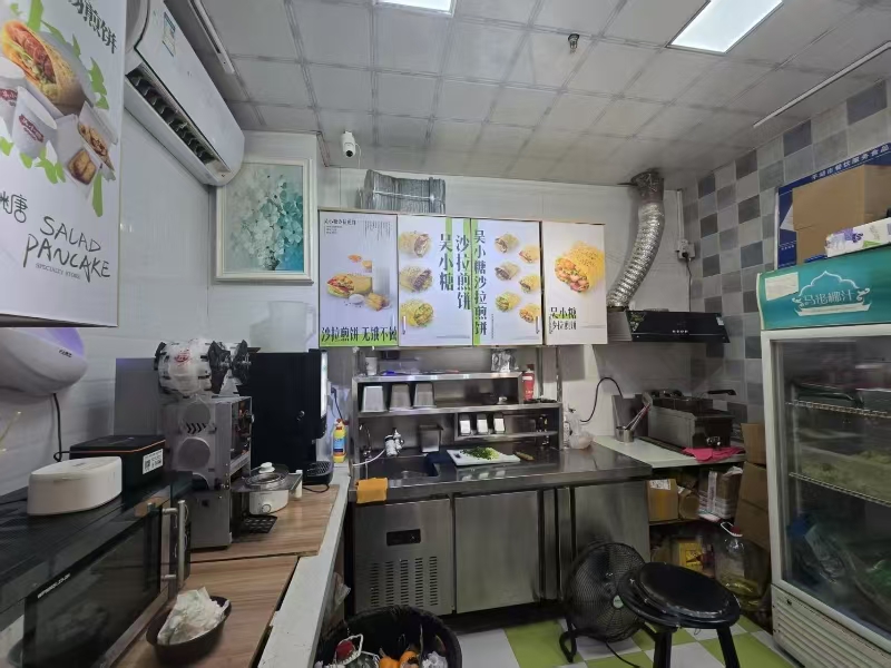 好运转（555）平湖大润发西入口沙拉煎饼店转让