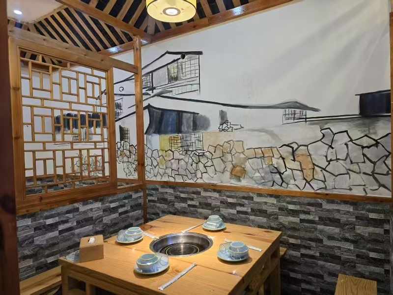 HR（556）桐乡万人小区临街饭店转让可外摆