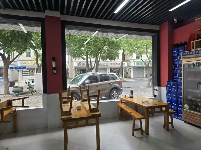 好运转（563）平湖新埭十字路口拐角烧烤店转让