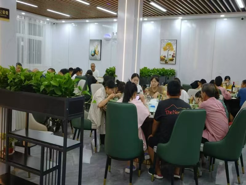 好运转（老味道.五悦天餐厅）做了近4年的餐饮店转让、主要房租低