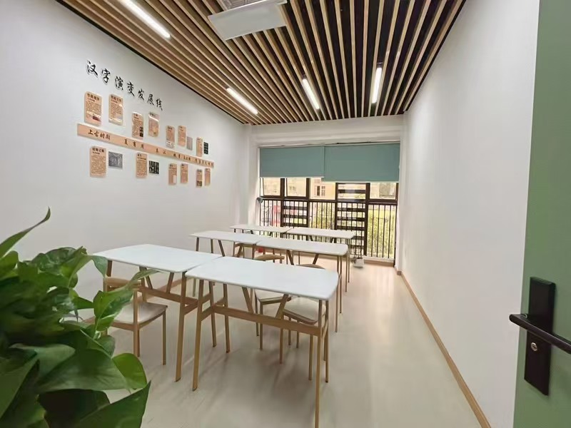 好运转（叮叮书房）巴黎都市附近实验小学旁200㎡培训班带生源转让