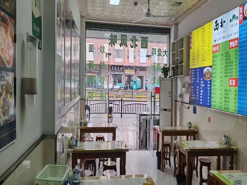 好运转（574）洪合镇外来人口很多兰州拉面店转让