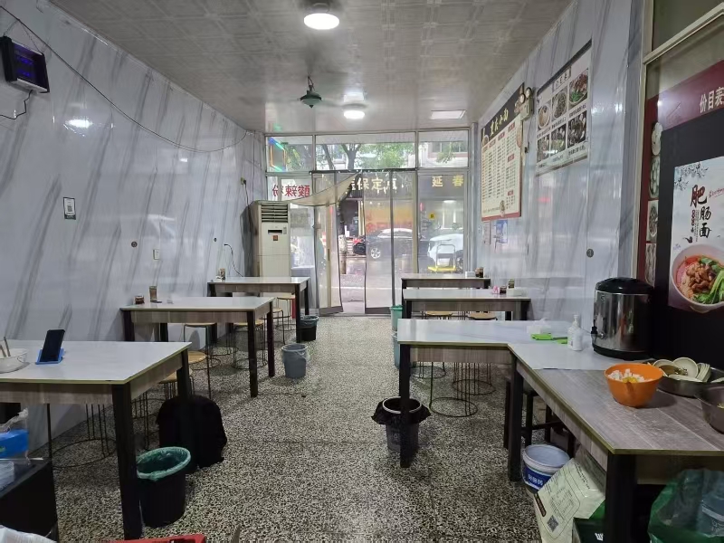 好运转（570）海宁十字路口拐角重庆小面店转让
