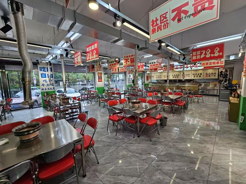 好运转（蚝喜喜地摊烤肉）商业娱乐综合体200㎡5间纯一层餐饮店转让