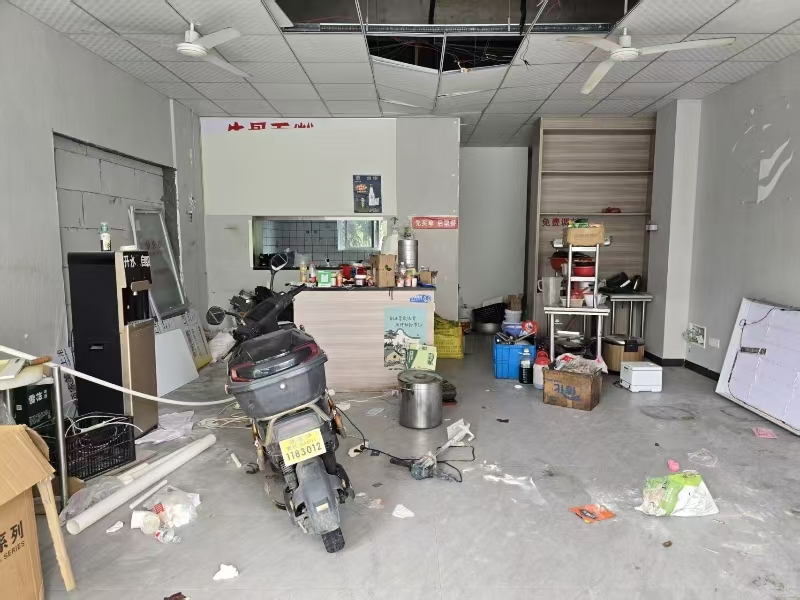 好运转（580）南湖区两个小区门口小吃店转租