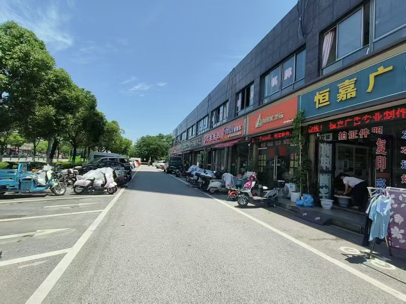 好运转 （大唐辣妈美容店出租）嘉兴市秀州区汽车北站小区门口美容店出租