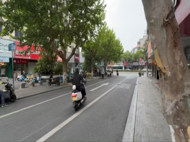 好运转（米线店转让）大润发商圈、步行街品牌小吃店转让