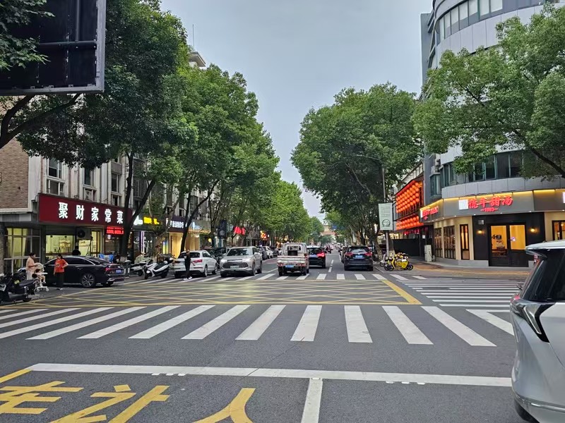好运转（云杨天麻肚子鸡）桐乡振华路一层两间100平餐饮店转让