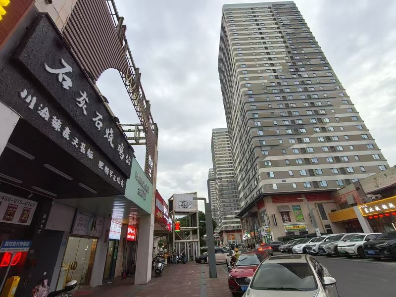 好运转（石灰石烧鸡公）嘉兴市南湖区万达广场春江中心餐饮店转让