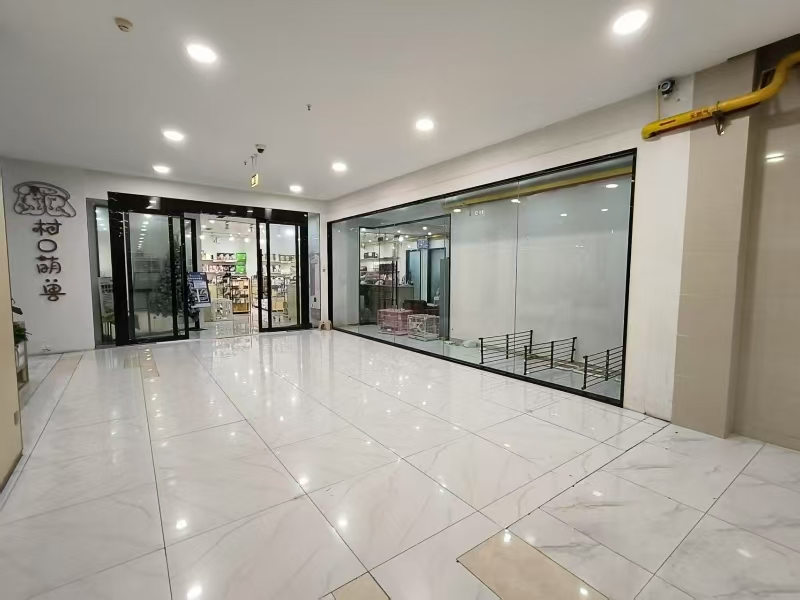 好运转（村口萌兽空店转让）嘉善万联城四间大门面旺铺转让