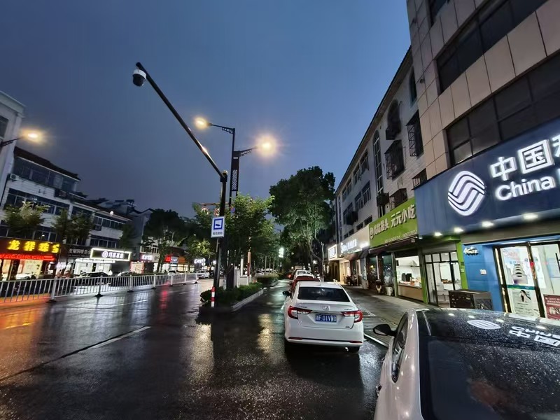 好运转（沸腾鱼馆）主街十字路口旁纯一层110㎡餐饮店转让