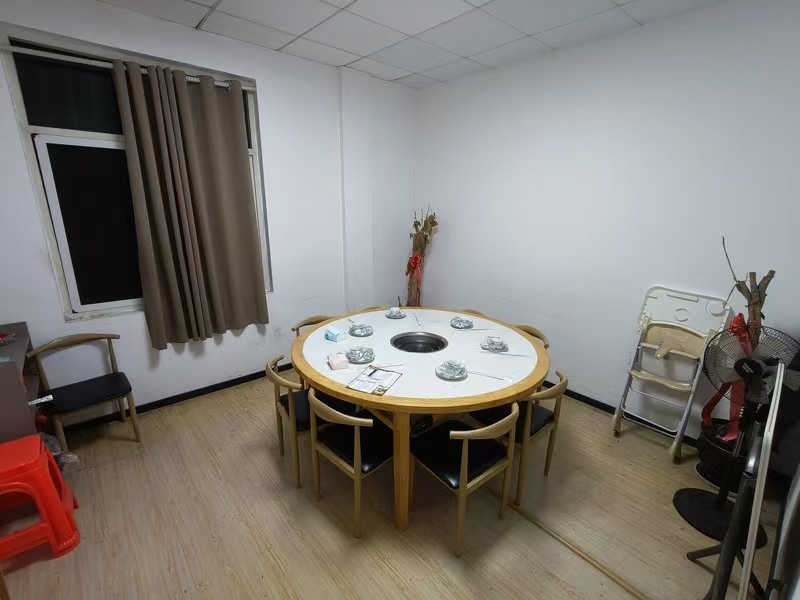 好运转（沸腾鱼馆）主街十字路口旁纯一层110㎡餐饮店转让