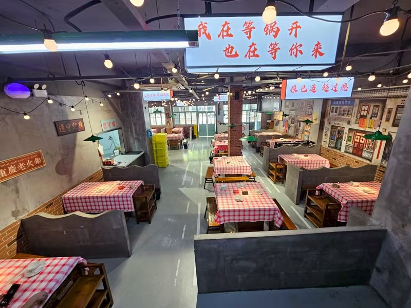 好运转（赣之味.江西小炒）工业区附近餐饮街上、江西小炒340平餐饮店转让