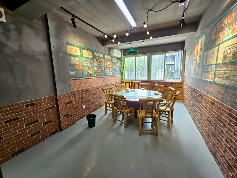 好运转（赣之味.江西小炒）工业区附近餐饮街上、江西小炒340平餐饮店转让