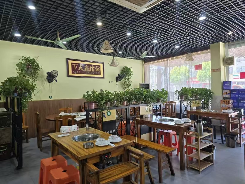 好运转（622）洪合镇泰旗路火锅店转让可餐饮