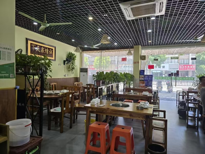 好运转（622）洪合镇泰旗路火锅店转让可餐饮
