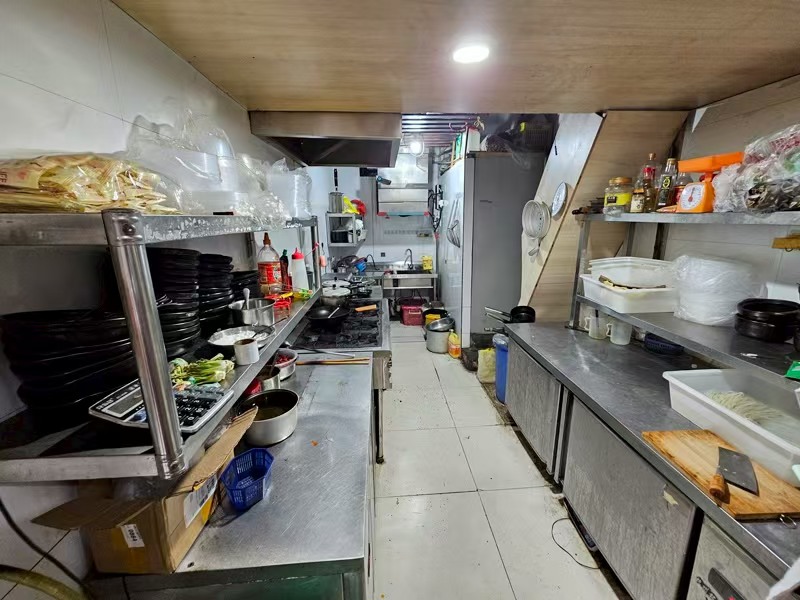 好运转（凤汤米线）工业厂区附近小吃店转让、可做宵夜