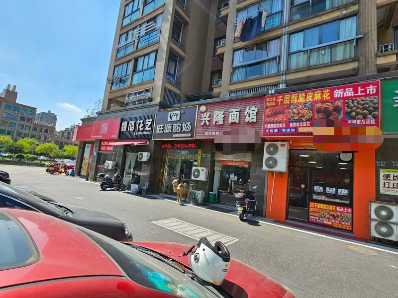 好运转（千层酥脆皮麻花）品牌小吃店店隔壁60平小吃店转让