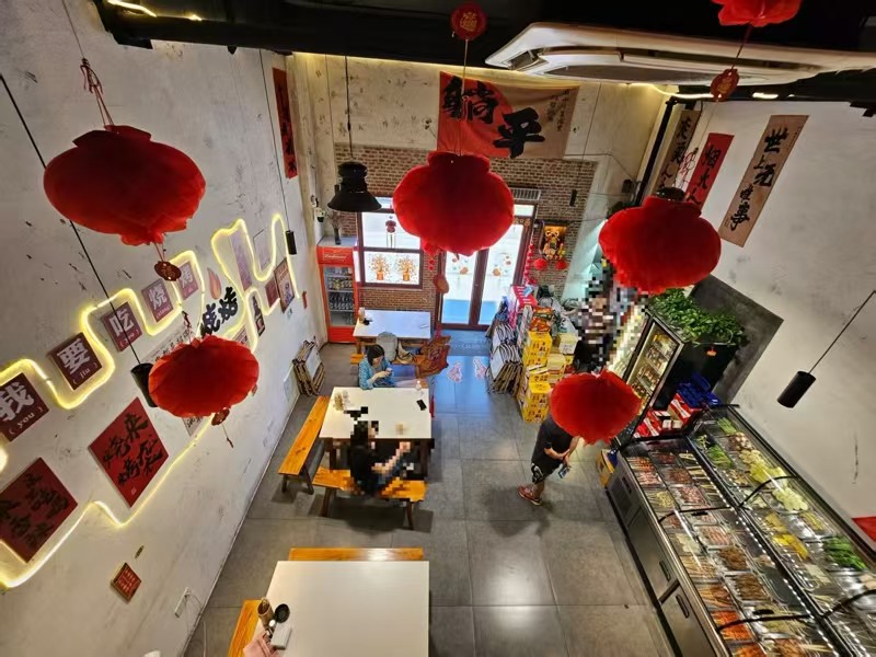 好运转（集味烧烤）双小区门口精装110㎡烧烤店转让、可外摆