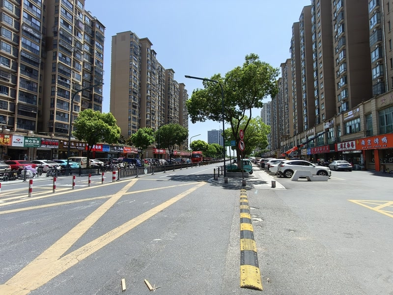 好运转（锦园土菜）平湖市宏建路小区门口纯一层220平餐饮店转让