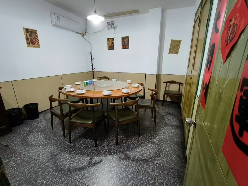 好运转（徐施兄）嘉兴市区十字路口360平餐饮店转让